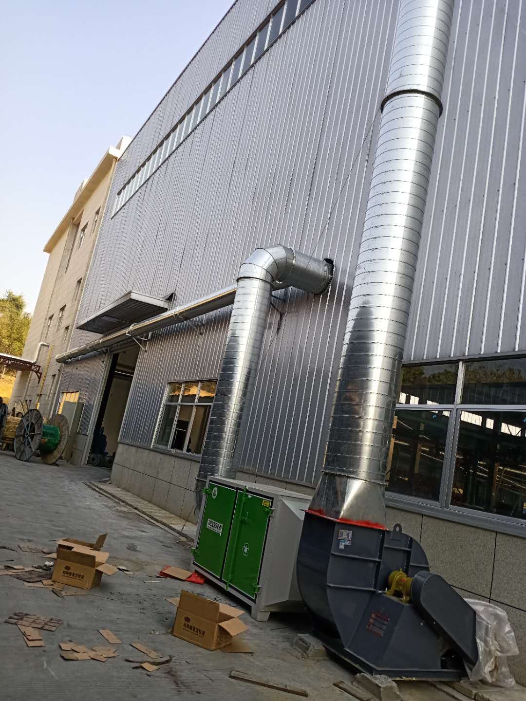 湖南省偉利翔機(jī)械通風(fēng)設(shè)備有限公司,永州市生產(chǎn)安裝螺旋風(fēng)管,共板風(fēng)管,消防風(fēng)管,銷售冷風(fēng)機(jī),負(fù)壓風(fēng)機(jī) 湖南省偉利翔機(jī)械通風(fēng)設(shè)備有限公司,永州市生產(chǎn)安裝螺旋風(fēng)管,共板風(fēng)管,消防風(fēng)管,銷售冷風(fēng)機(jī),負(fù)壓風(fēng)機(jī)